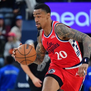 九游体育官网-空间型4号位！科林斯近10场场均16.7分 投篮命中率67% 三分62%