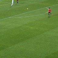 九游体育官网-【意甲】莱昂吊射 贝内文托失点 AC米兰染红2比0胜